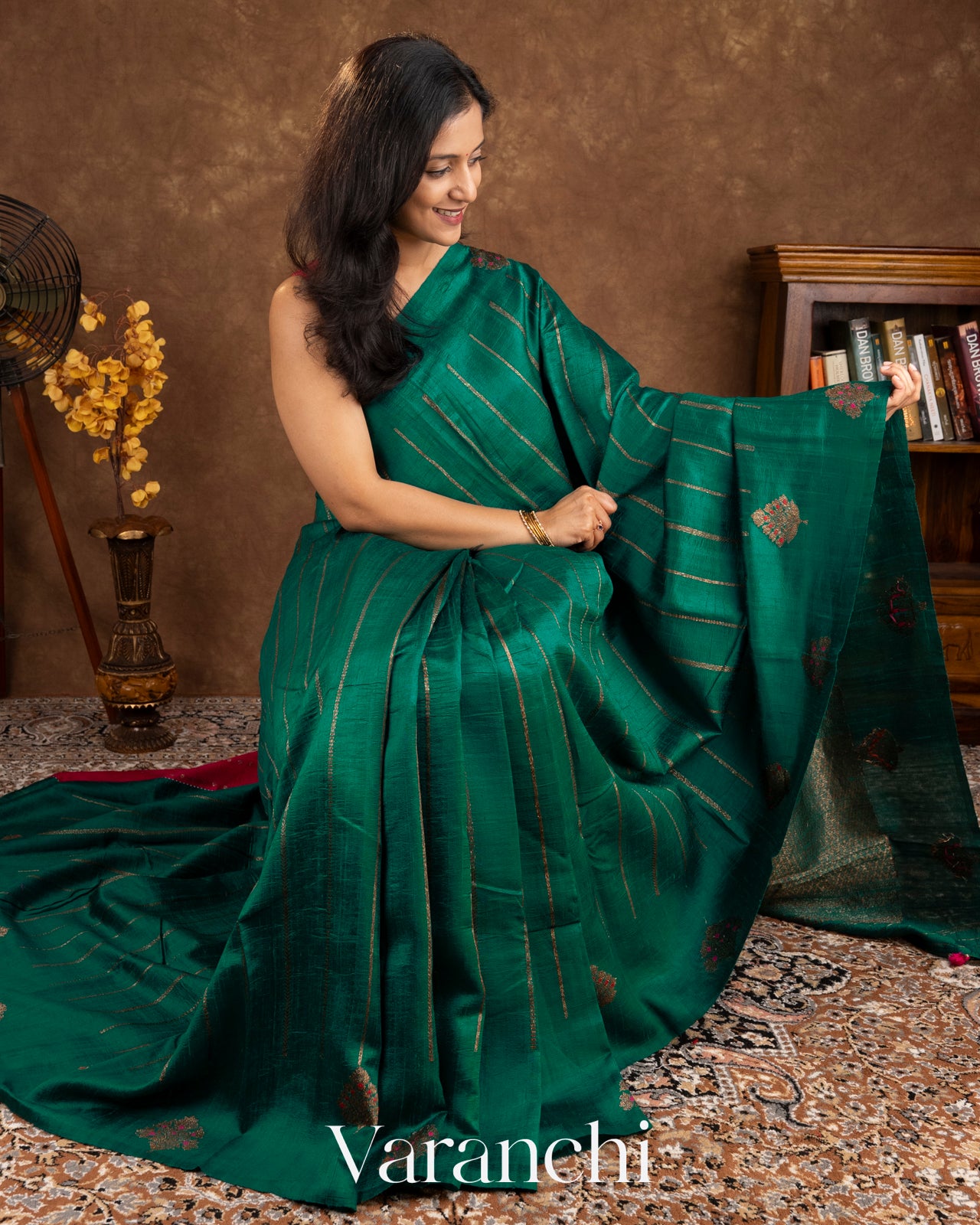 Bottle Green Raw Silk Handloom Borderless Saree