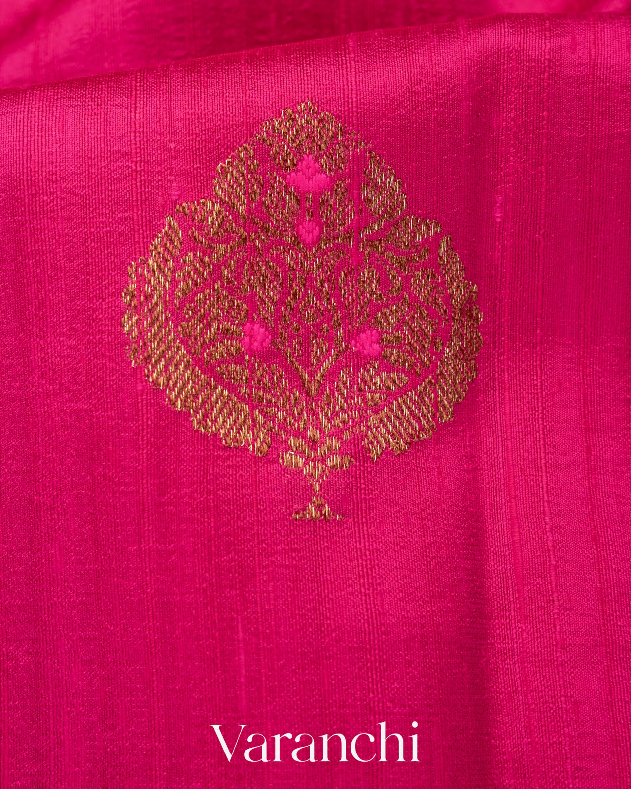Rani Pink Raw Silk Handloom borderless Saree