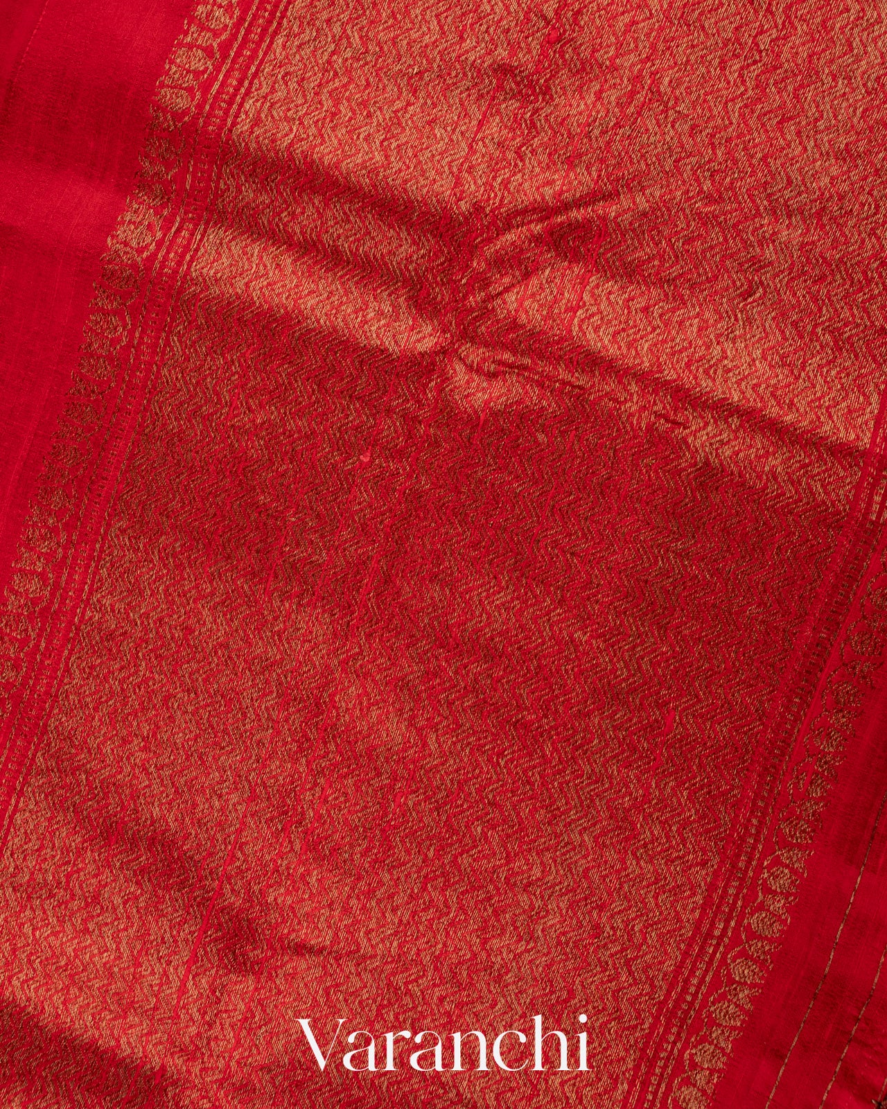 Red Borderless Pure Raw Silk Handloom Saree