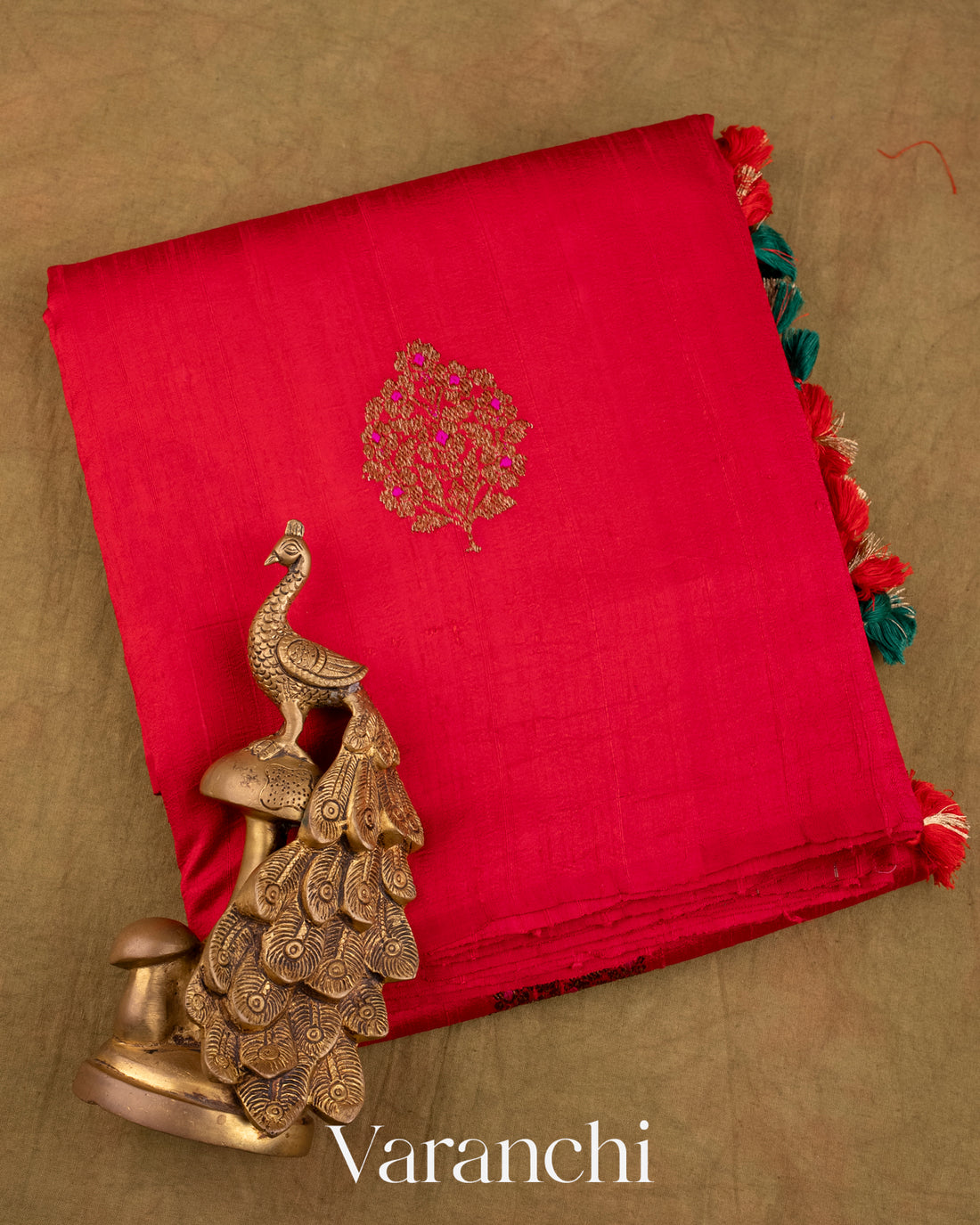 Red Borderless Pure Raw Silk Handloom Saree