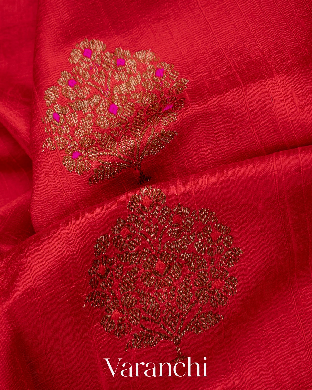 Red Borderless Pure Raw Silk Handloom Saree