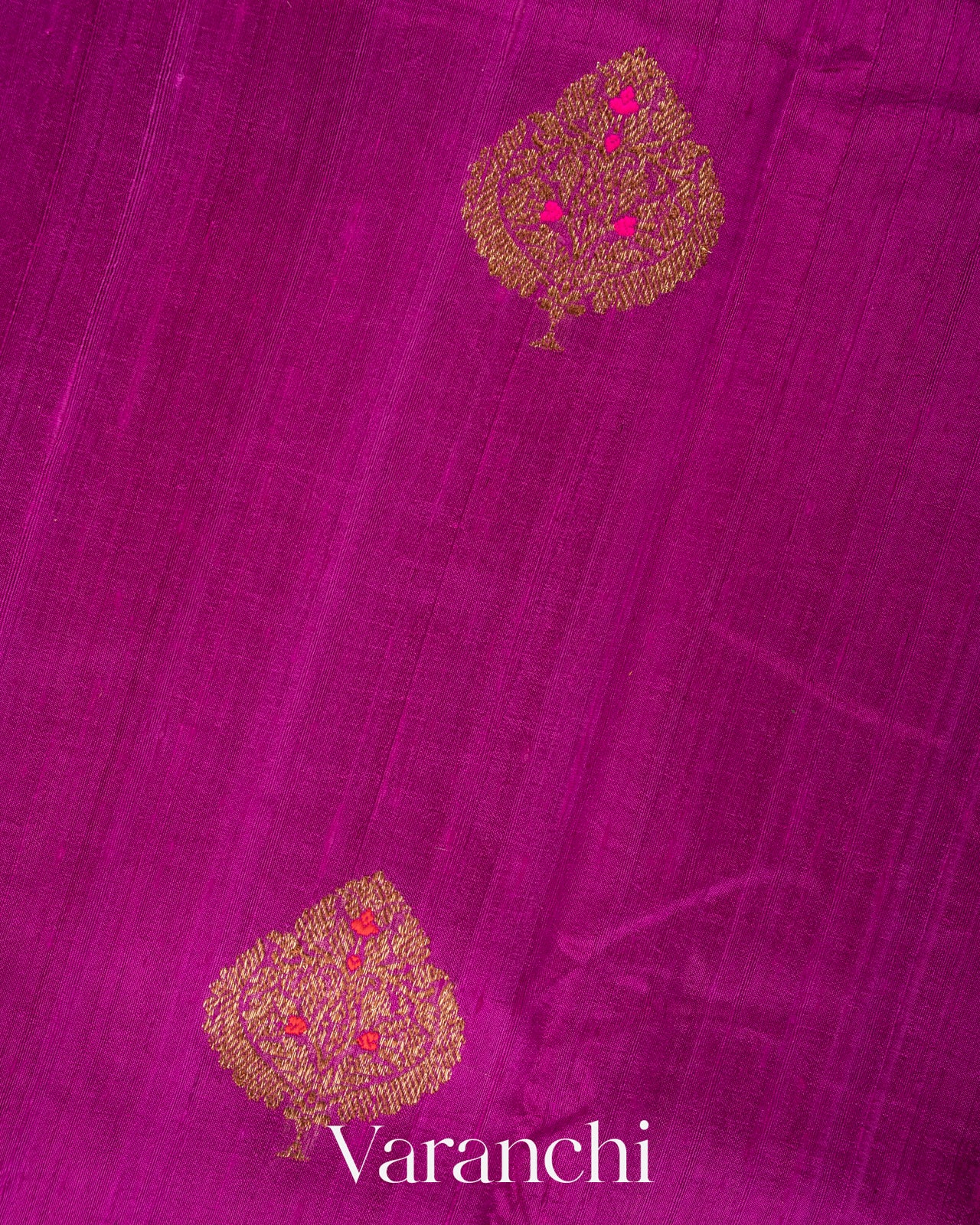 Regal Purple Raw Silk Borderless Handloom Saree 