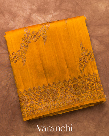 Mustard Yellow Lehariya Pure Raw Silk Handloom Saree