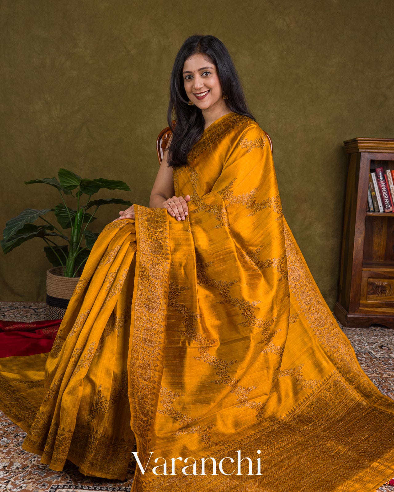 Mustard Yellow Lehariya Pure Raw Silk Handloom Saree