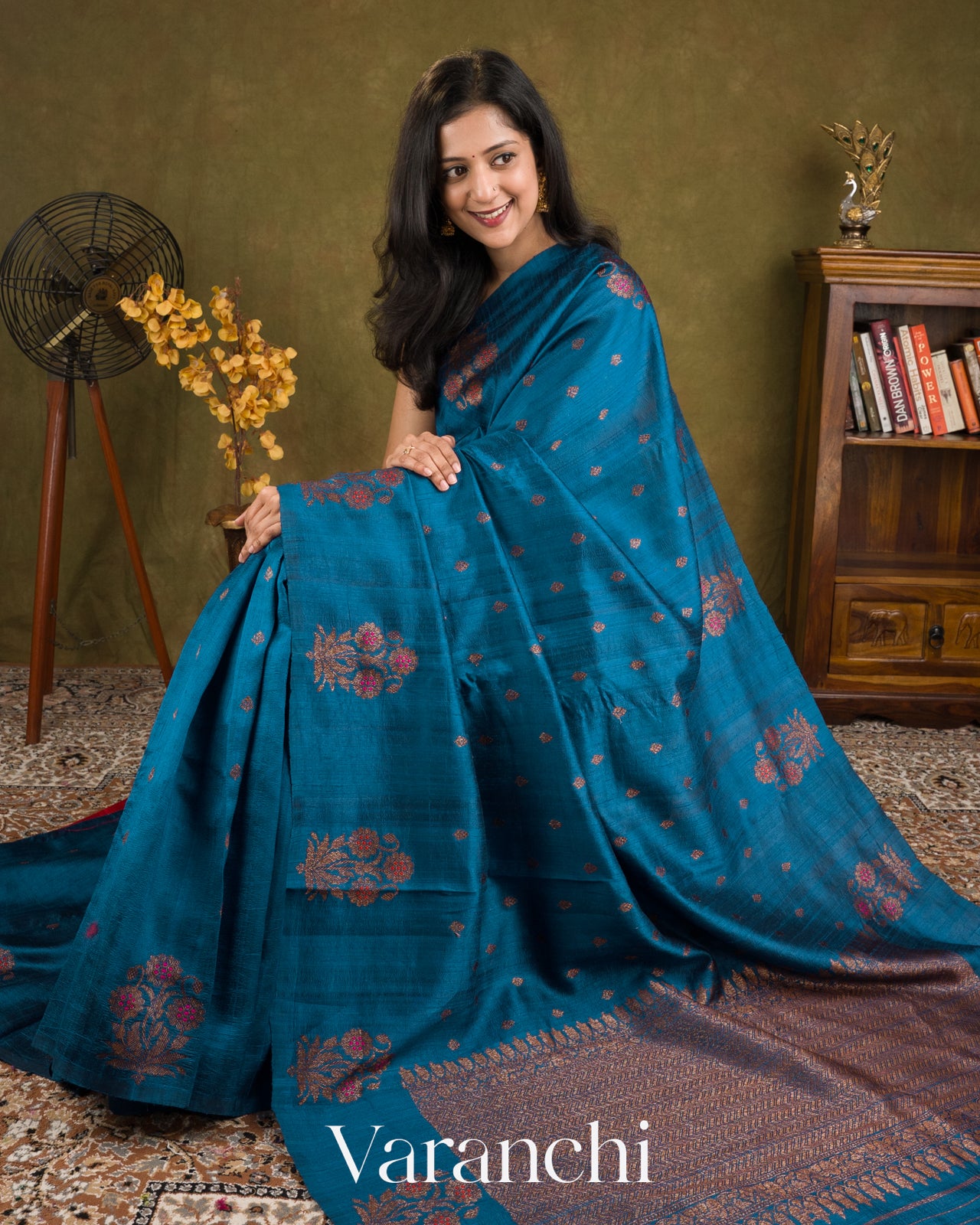 Prussian Blue Borderless Pure Raw Silk Handloom Saree