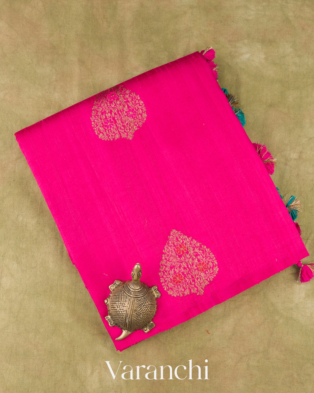 Bright Rani Pink Borderless Pure Raw Silk Handloom Saree