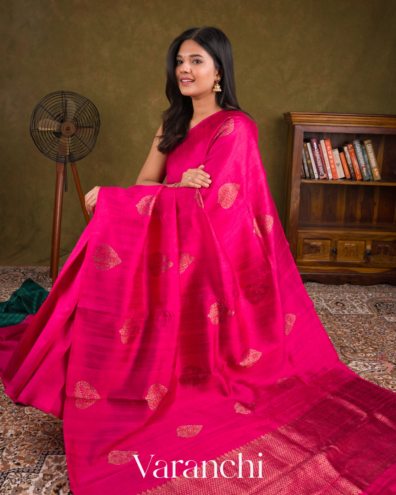 Bright Rani Pink Borderless Pure Raw Silk Handloom Saree 