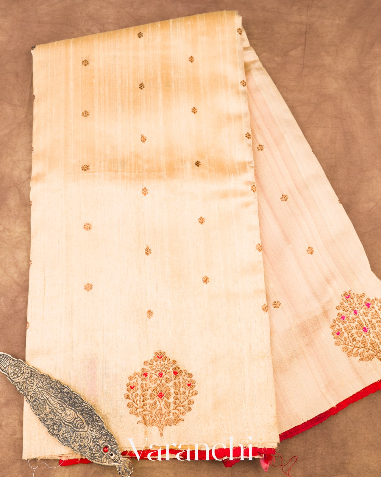 Off-White Borderless Pure Raw Silk Handloom Saree
