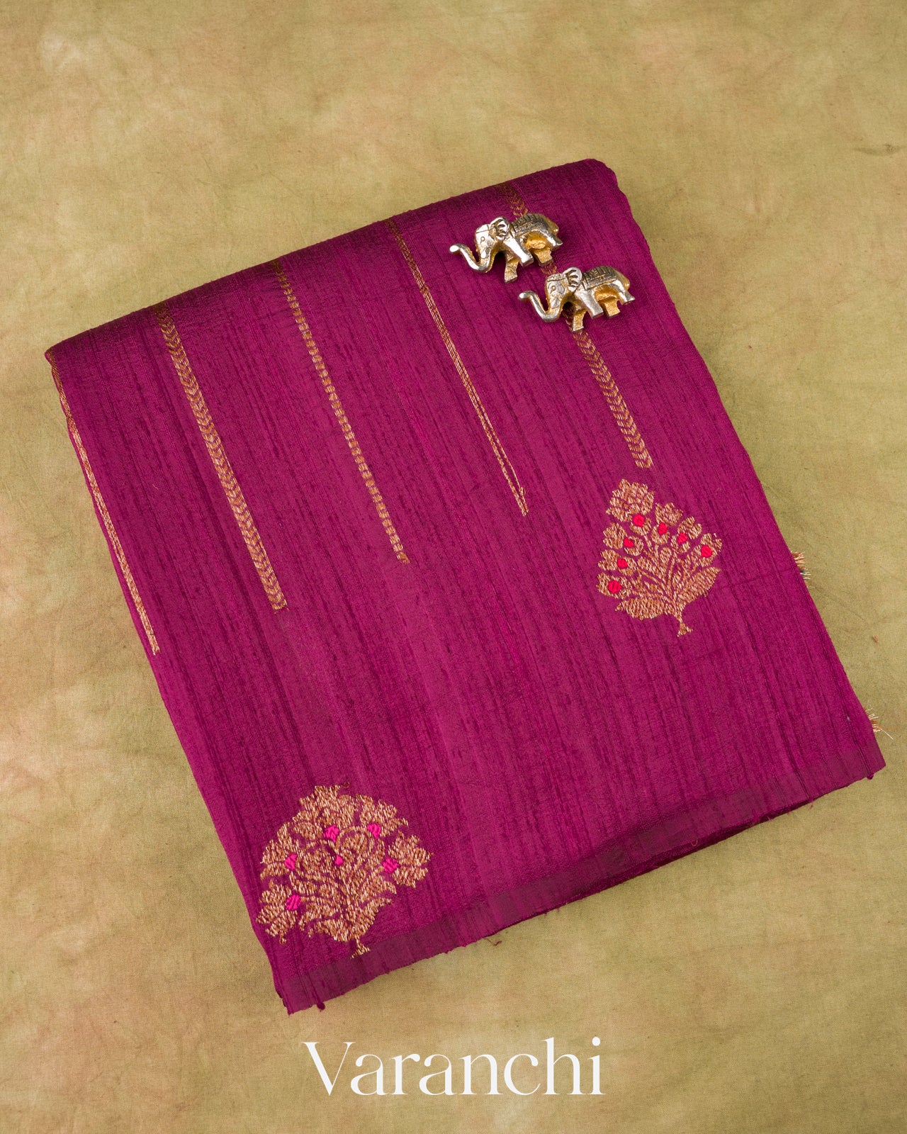 Royal Plum Borderless Striped Pure Raw Silk Handloom Saree