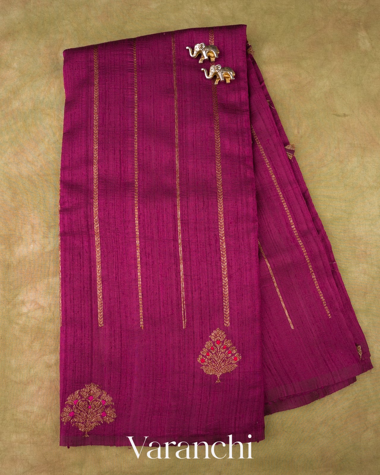 Royal Plum Borderless Striped Pure Raw Silk Handloom Saree