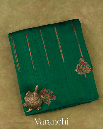 Deep Teal Borderless Striped Pure Raw Silk Handloom Saree