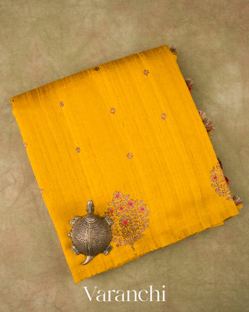 Turmeric Yellow Borderless Pure Raw Silk Handloom Saree