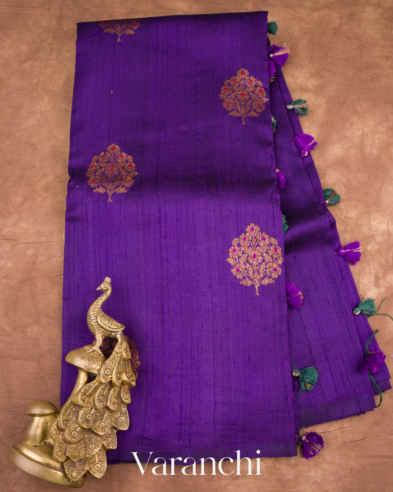 Violet Borderless Pure Raw Silk Handloom Saree