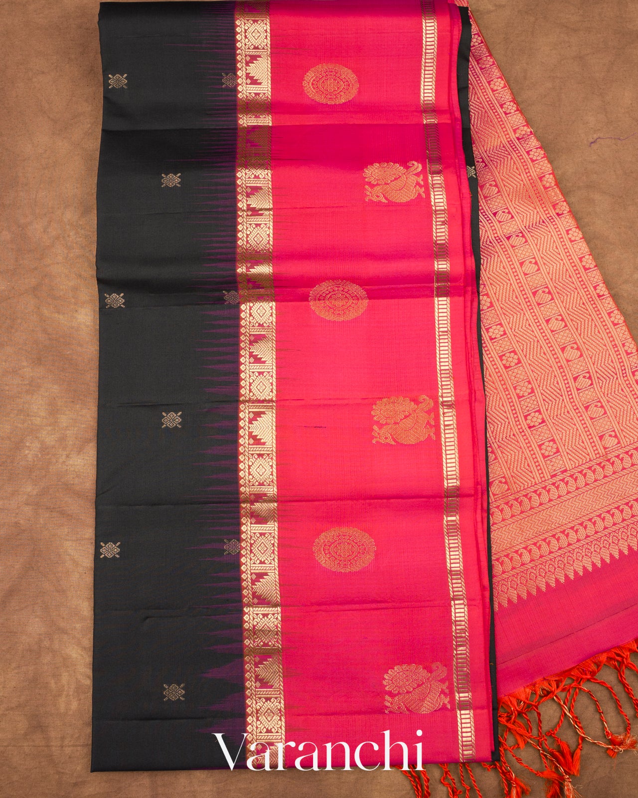 Soft Black Pure Soft Silk Handloom Saree