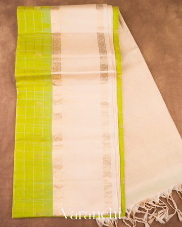 Parrot Green Pure Soft Silk Handloom Saree 