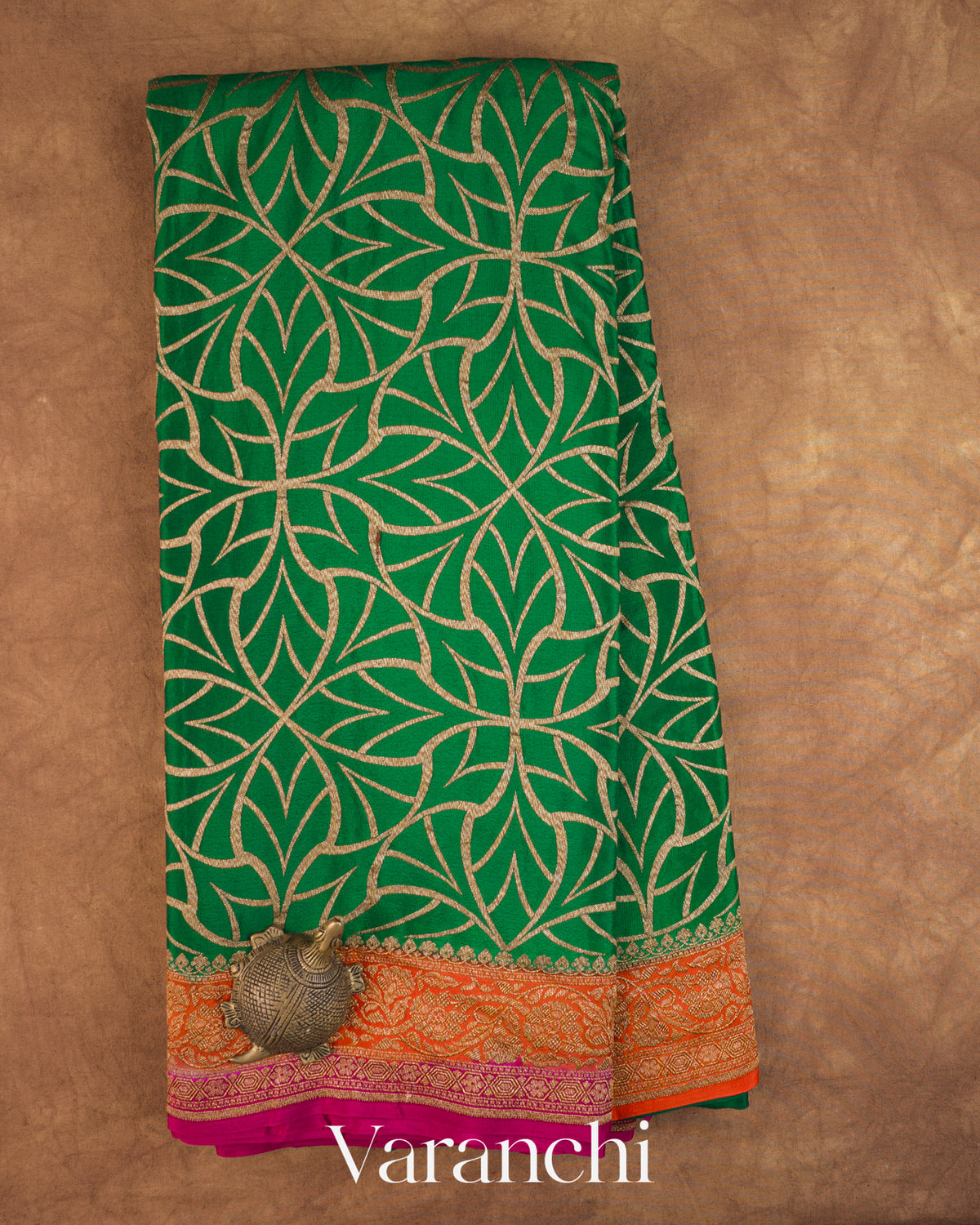 Bottle Green Pure Crepe Silk Handloom Saree — Full Saree
