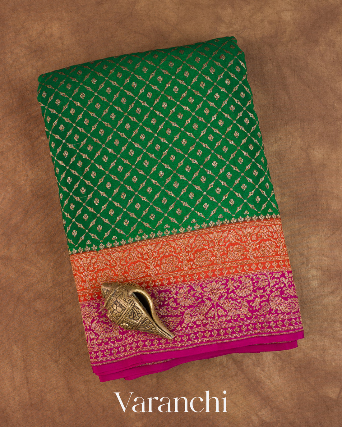 Bottle Green Jaal Pure Crepe Silk Handloom Saree — Folded
