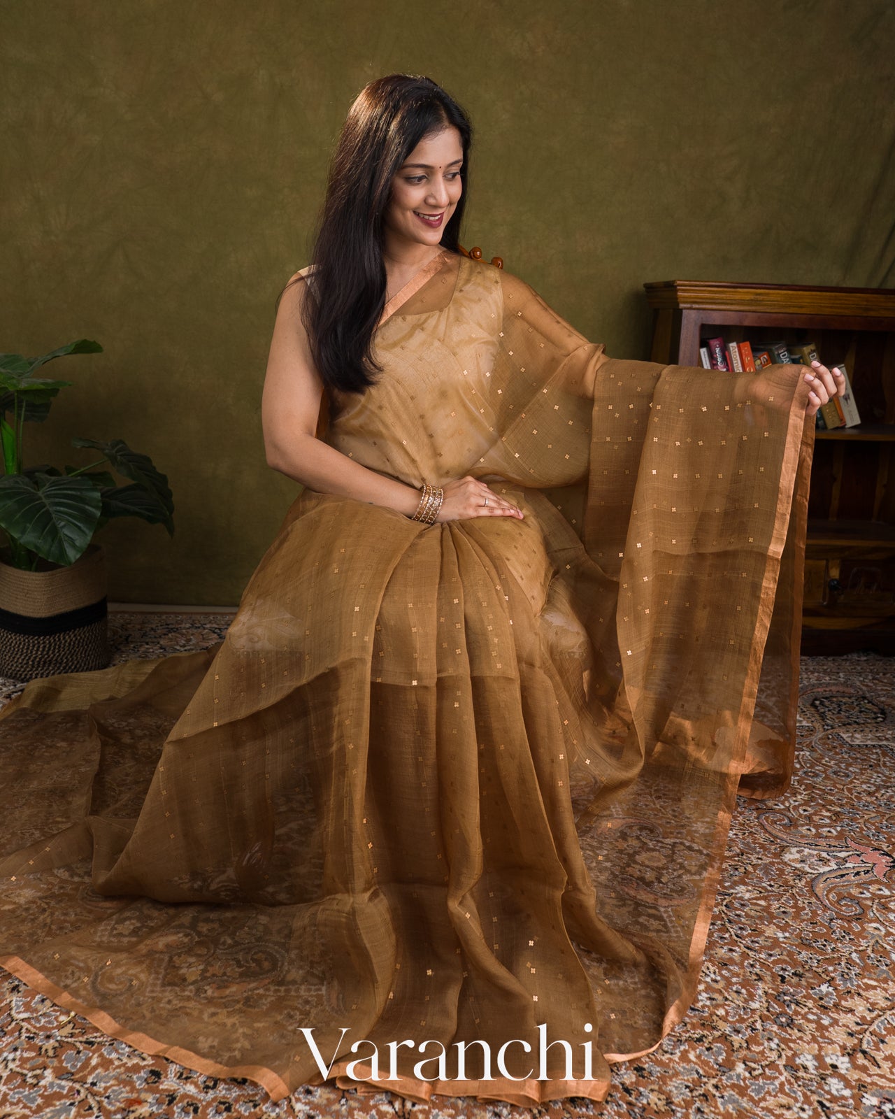 Walnut Brown Jamdani Bird Pure Muslin Silk Handloom Saree