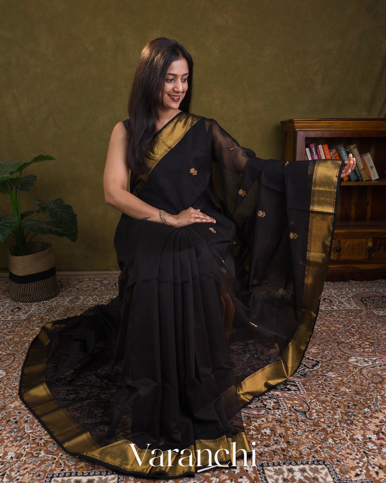 Jet Black Pure Maheshwari Silk Cotton Handloom Saree