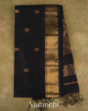 Jet Black Pure Maheshwari Silk Cotton Handloom Saree