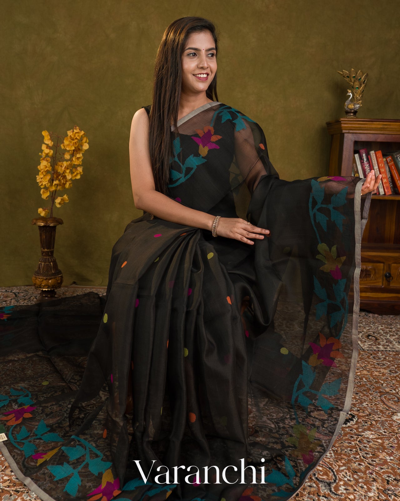 Black Floral Jamdani Pure Muslin Handloom Saree