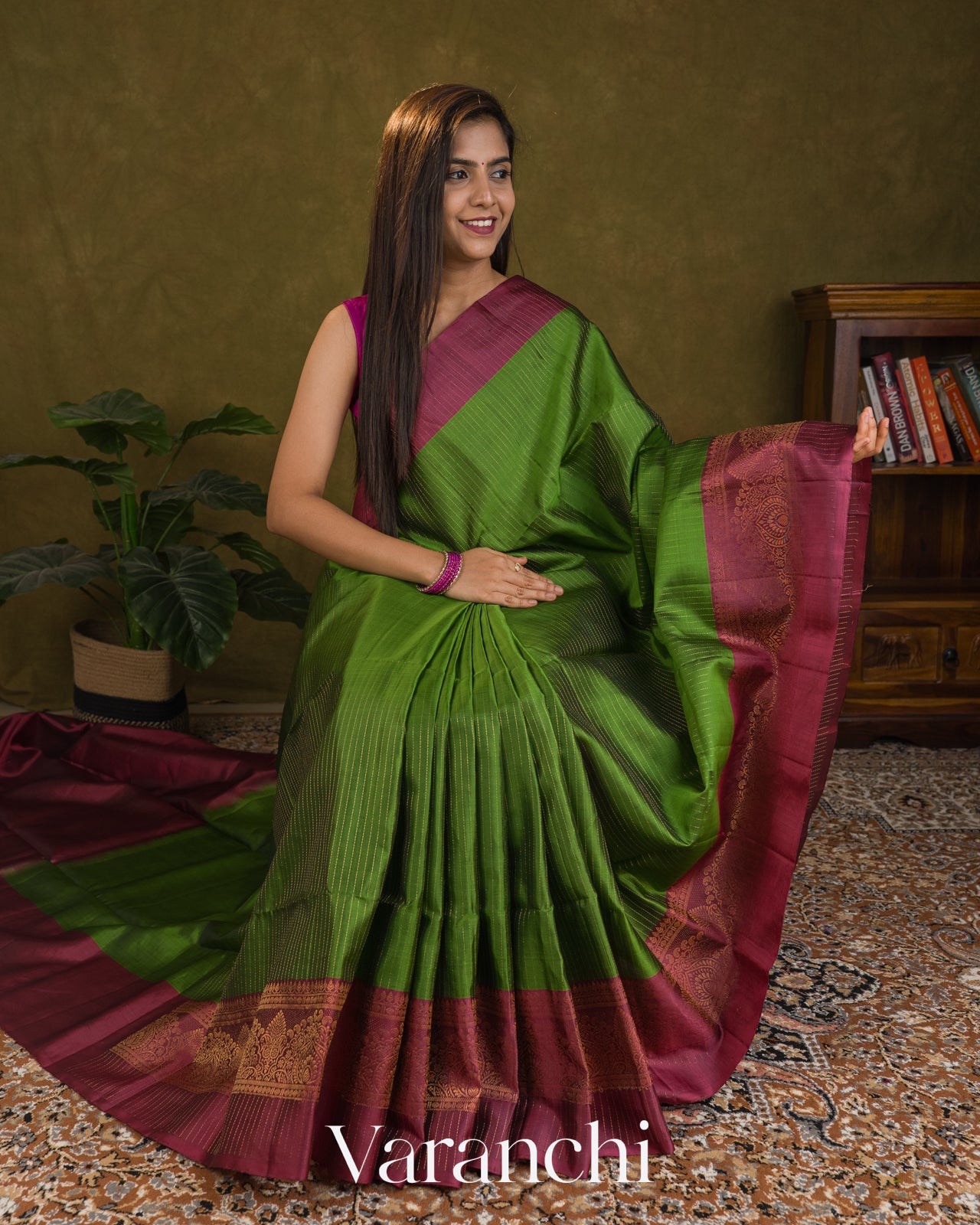 Parrot Green Pure Soft Silk Handloom Saree