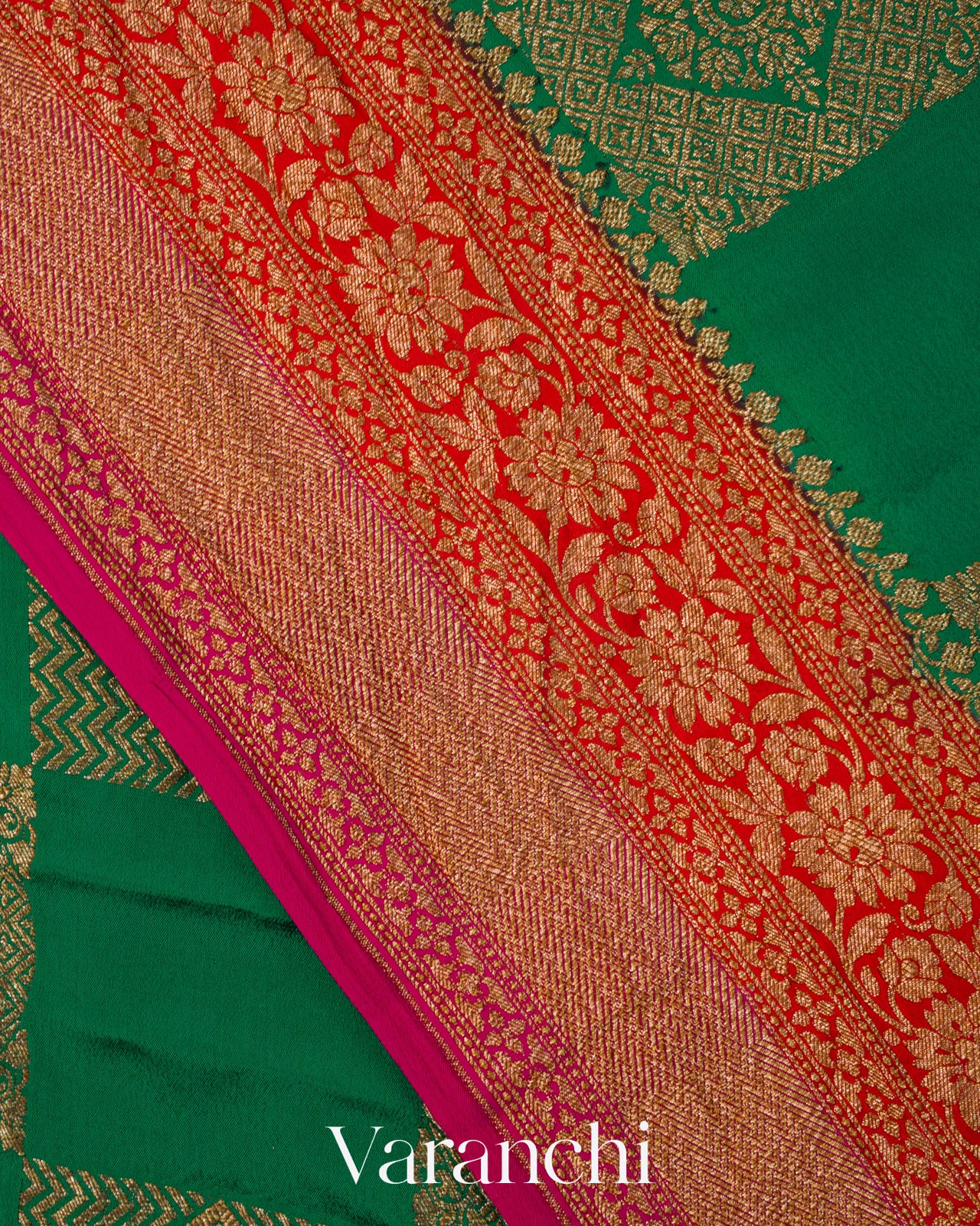 Bottle Green Checkered Pure Crepe Silk Handloom Saree