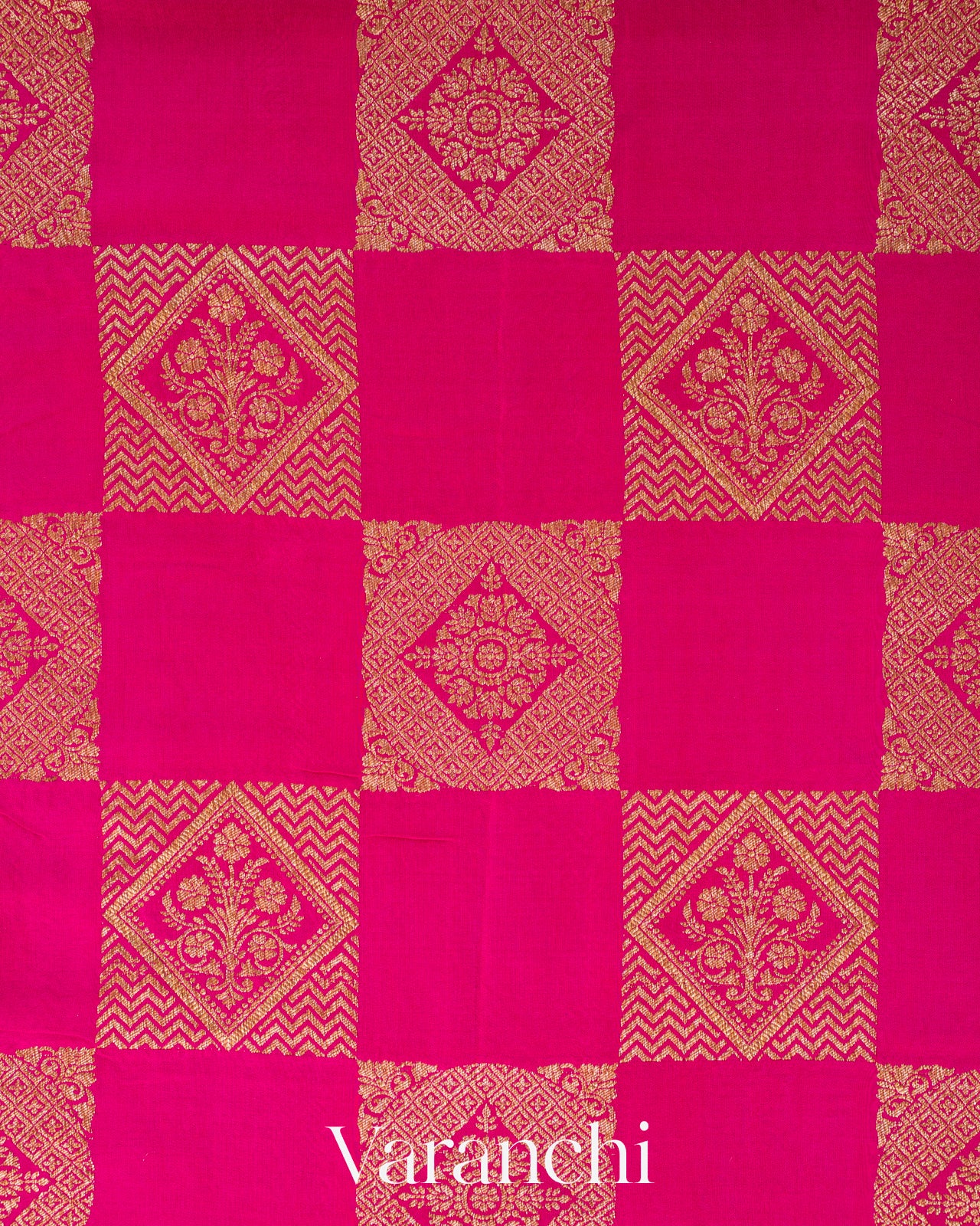 Rani Pink Checkered Pure Crepe Silk Handloom Saree