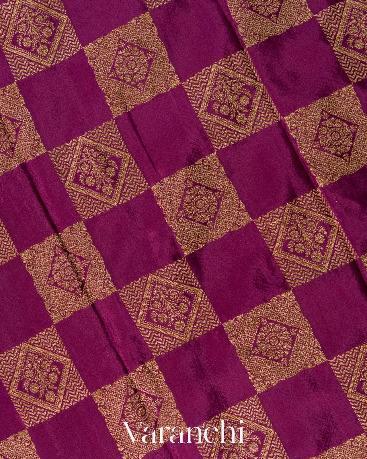 Magenta Checkered Pure Crepe Silk Handloom Saree