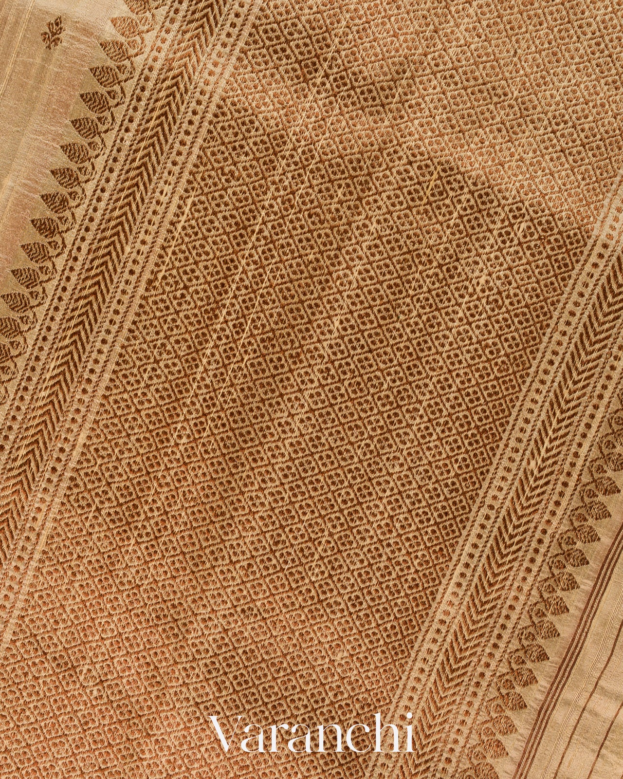 Cream Borderless Pure Raw Silk Handloom Saree