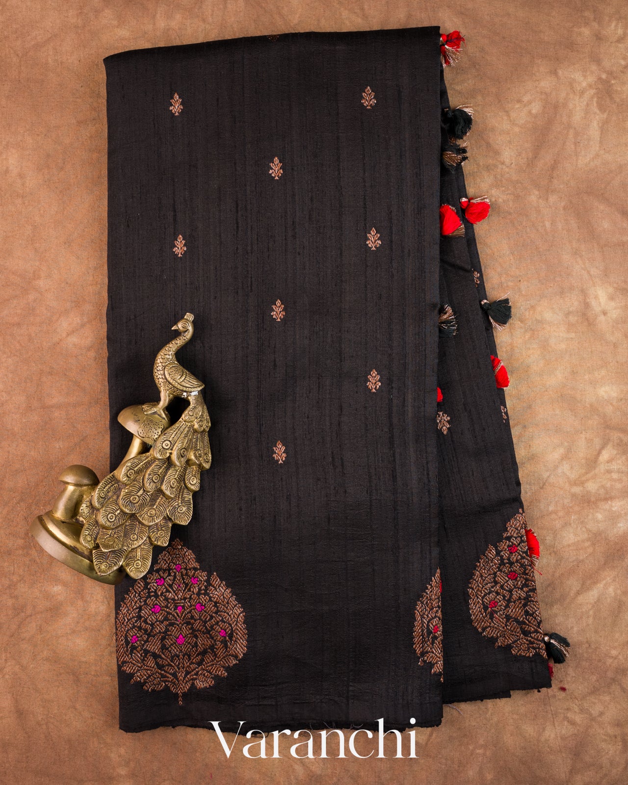 Black Borderless Pure Raw Silk Handloom Saree