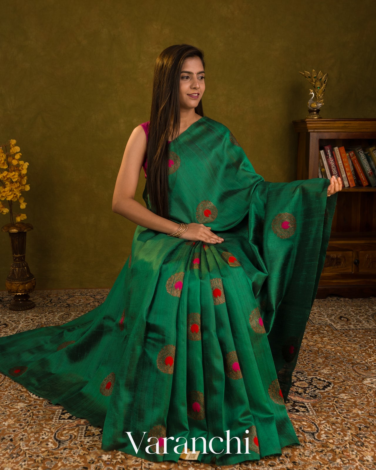 Bottle Green Borderless Pure Raw Silk Handloom Saree
