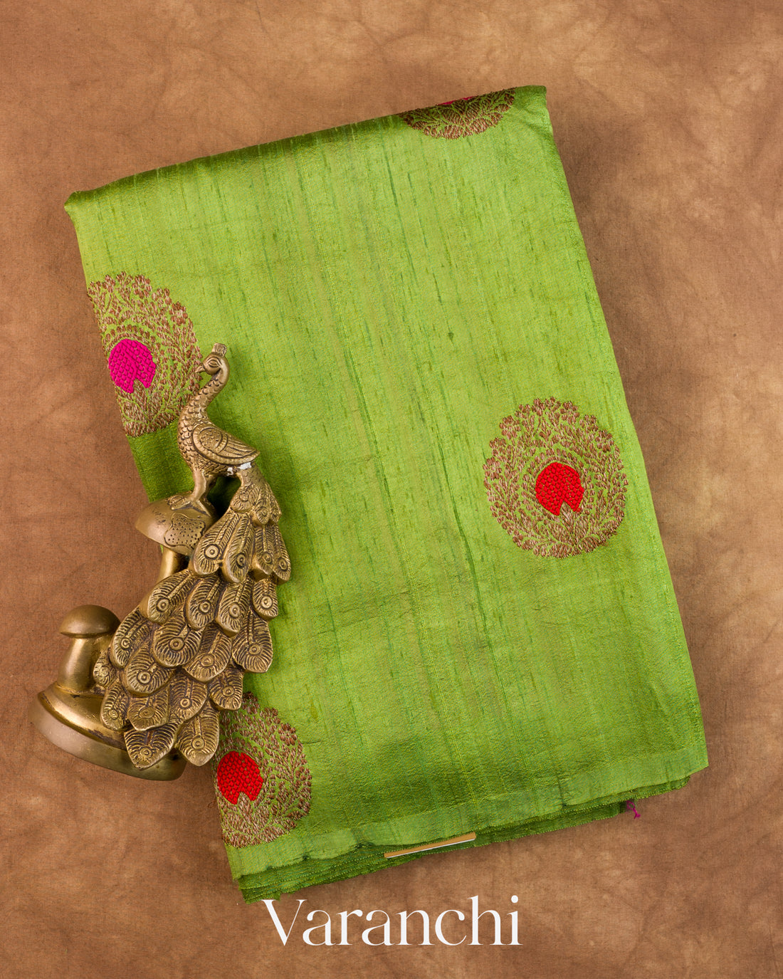 Parrot Green Borderless Pure Raw Silk Handloom Saree