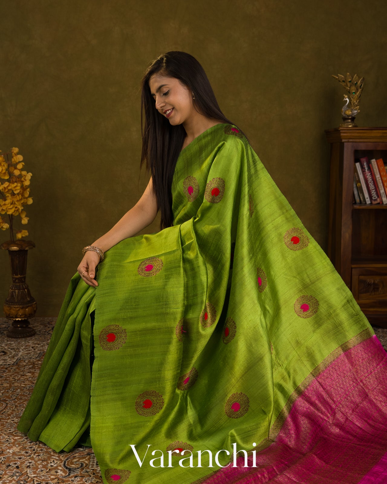 Parrot Green Borderless Pure Raw Silk Handloom Saree