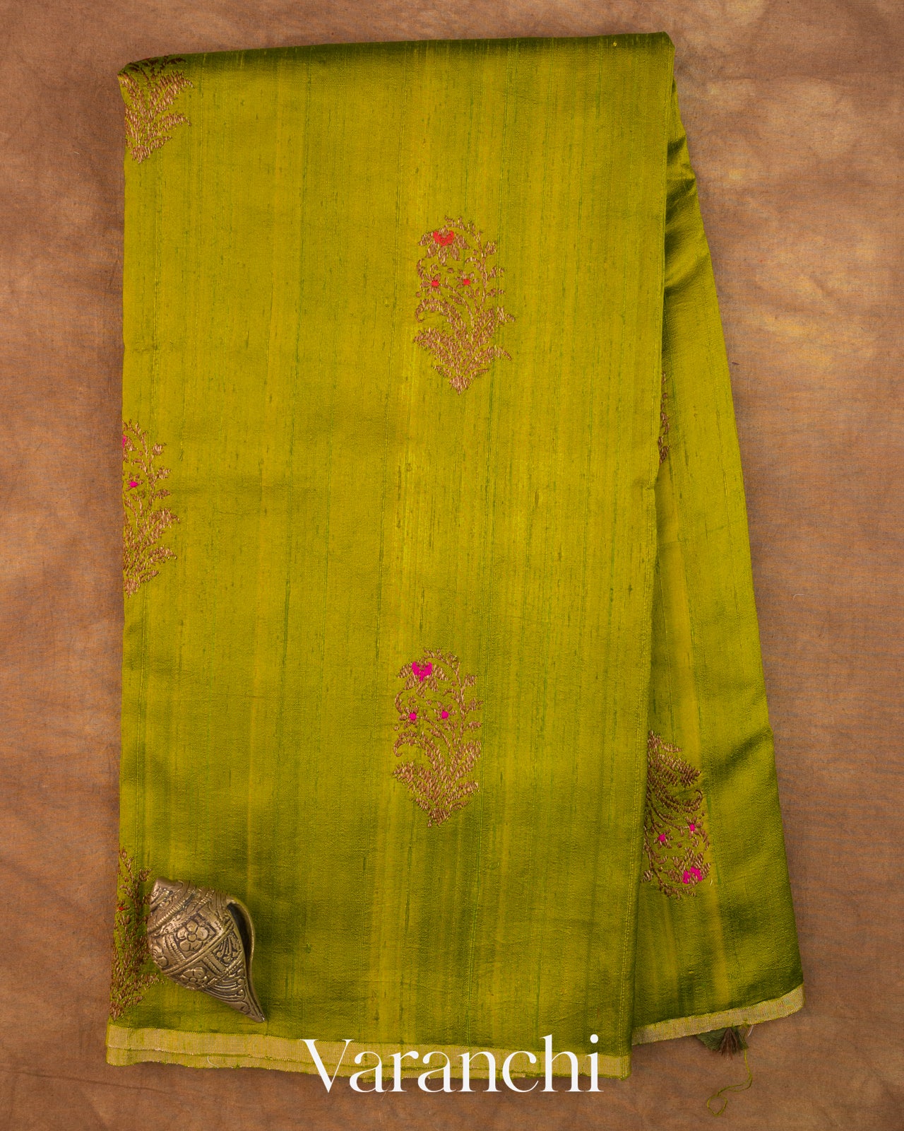 Moss Green Borderless Pure Raw Silk Handloom Saree