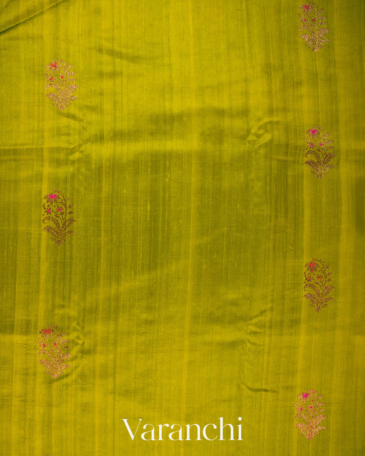 Moss Green Borderless Pure Raw Silk Handloom Saree