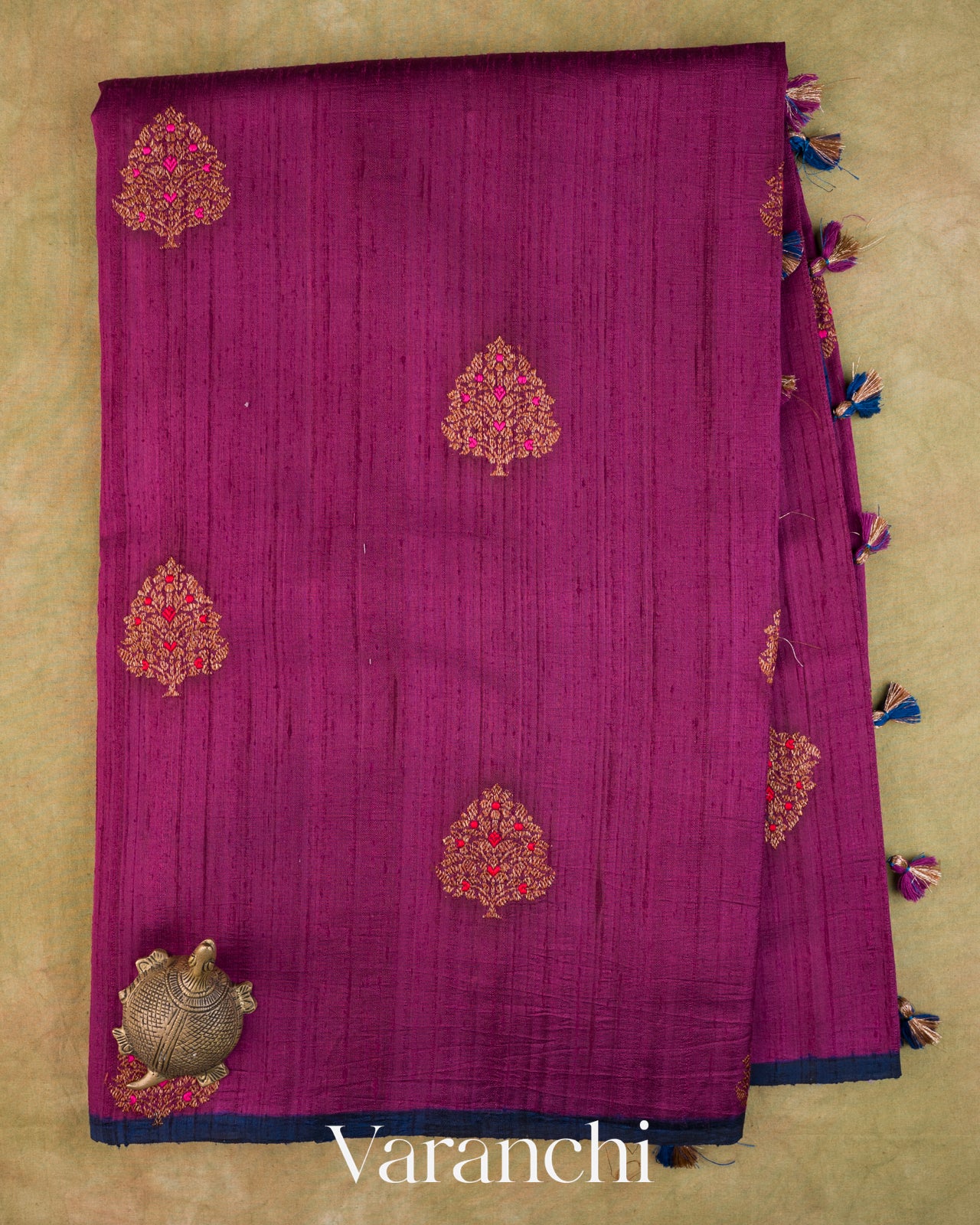 Deep Magenta Pure Raw Silk Handloom Saree