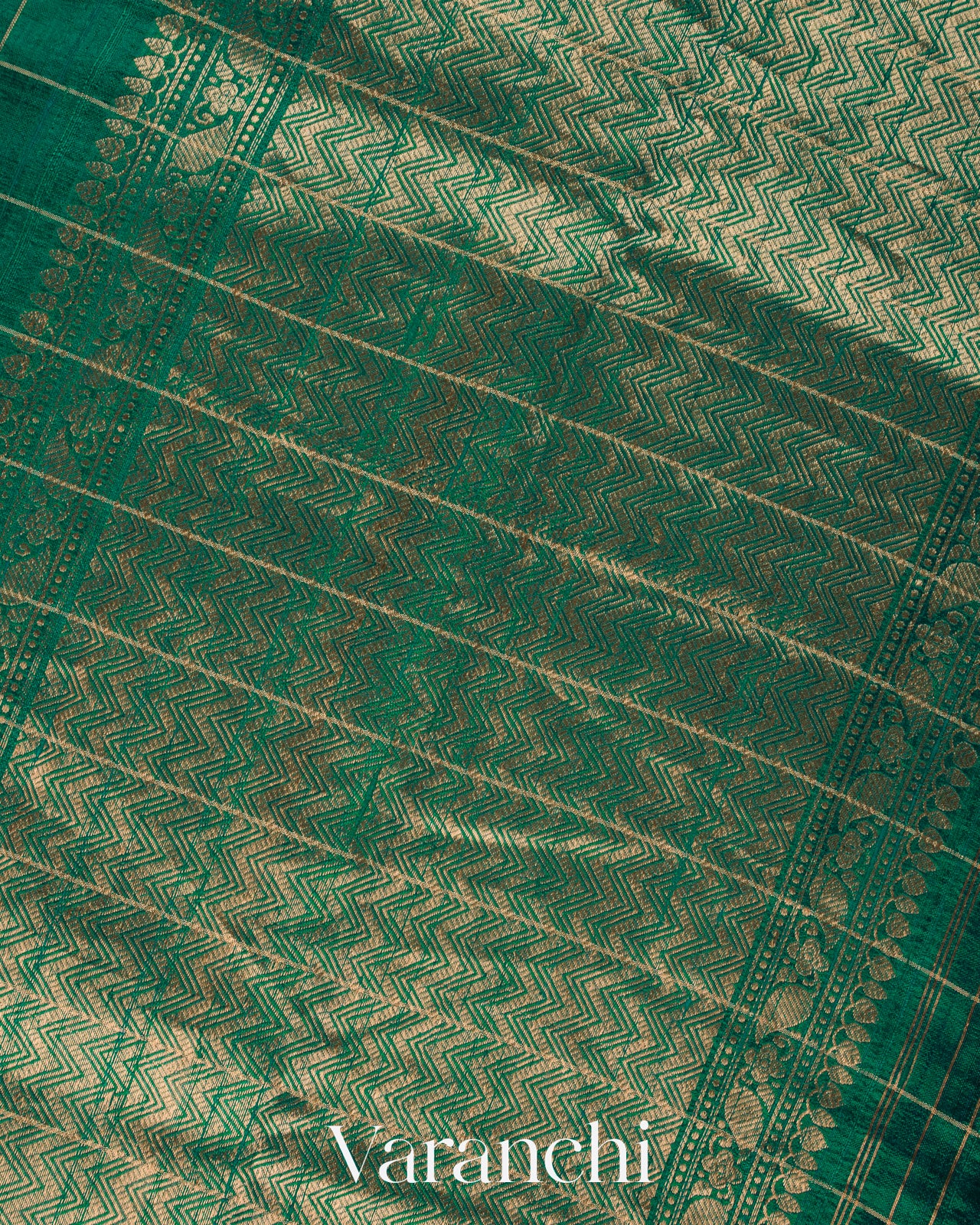 Rama Green Checkered Pure Raw Silk Handloom Saree