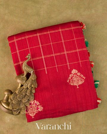 Crimson Red Checkered Pure Raw Silk Handloom Saree