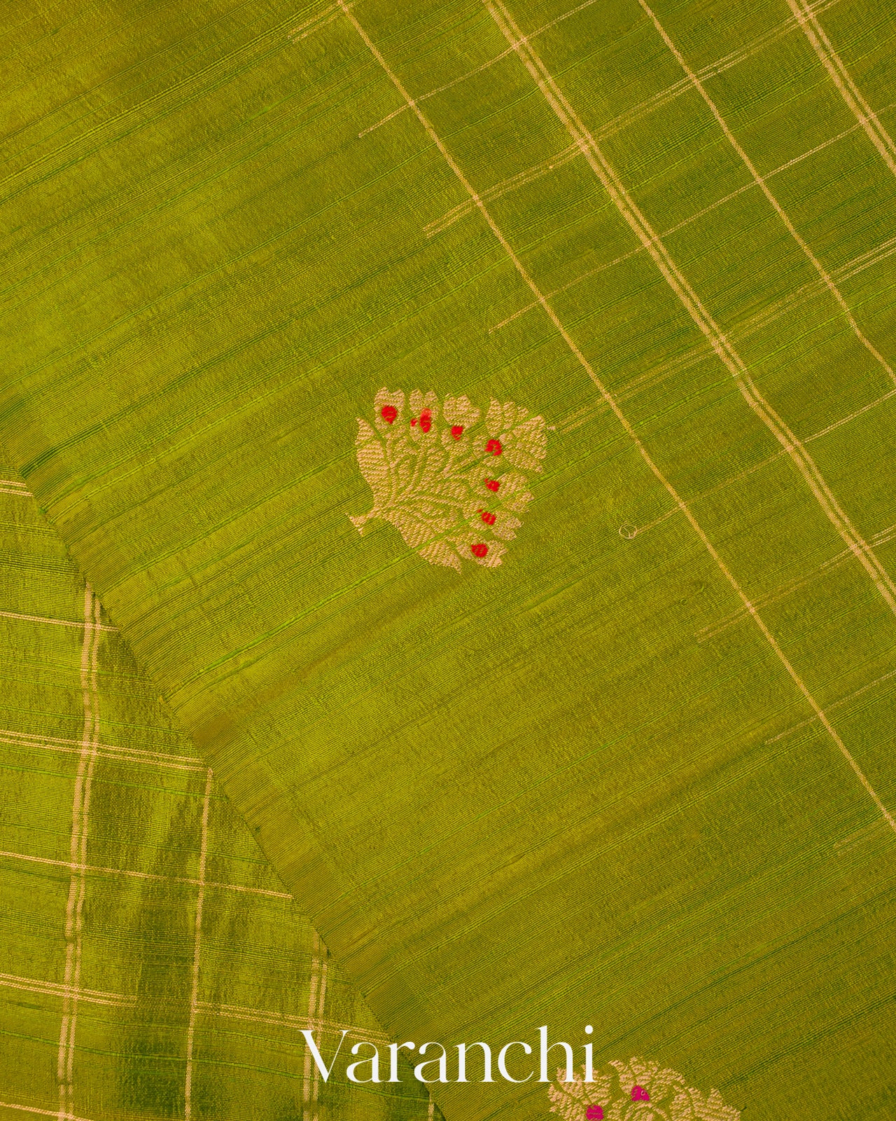 Parrot Green Checkered Pure Raw Silk Handloom Saree