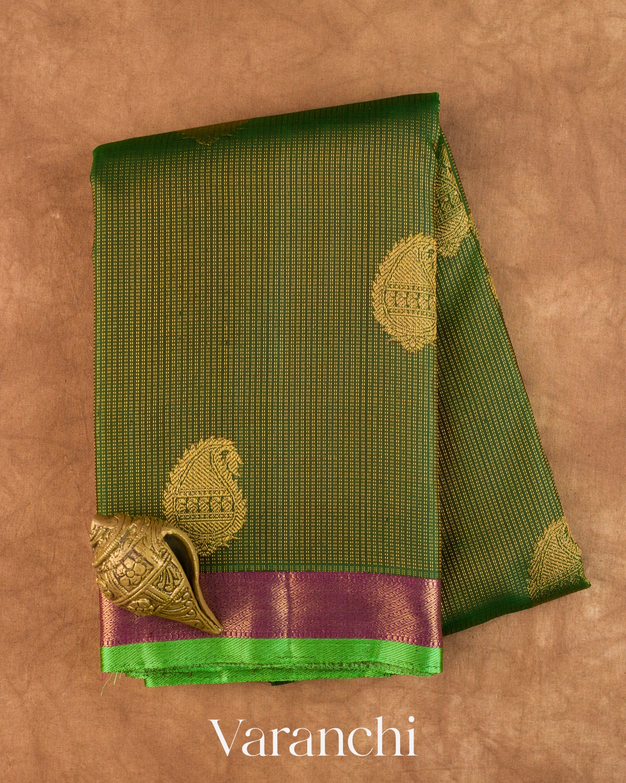 Bottle Green Vaira Oosi Pure Kanchipuram Silk Handloom Saree