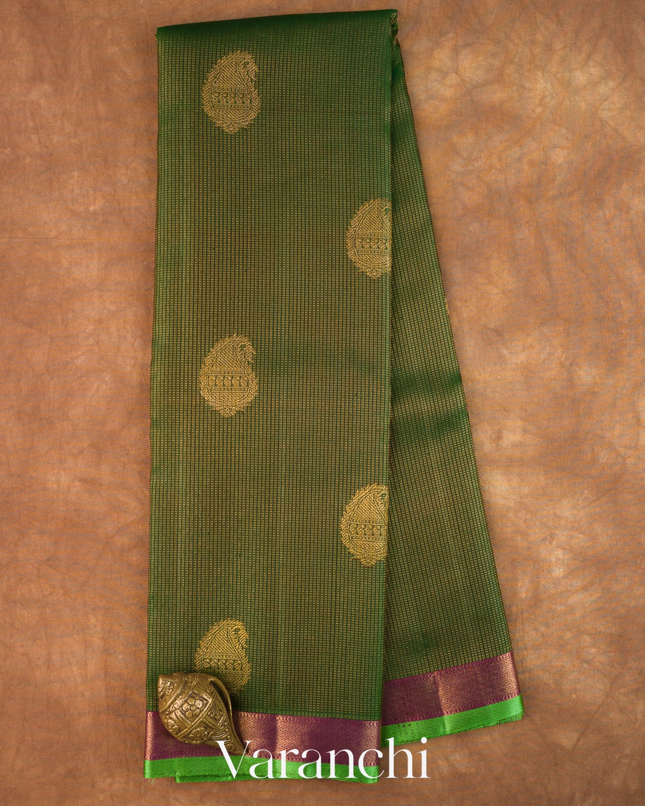 Bottle Green Vaira Oosi Pure Kanchipuram Silk Handloom Saree