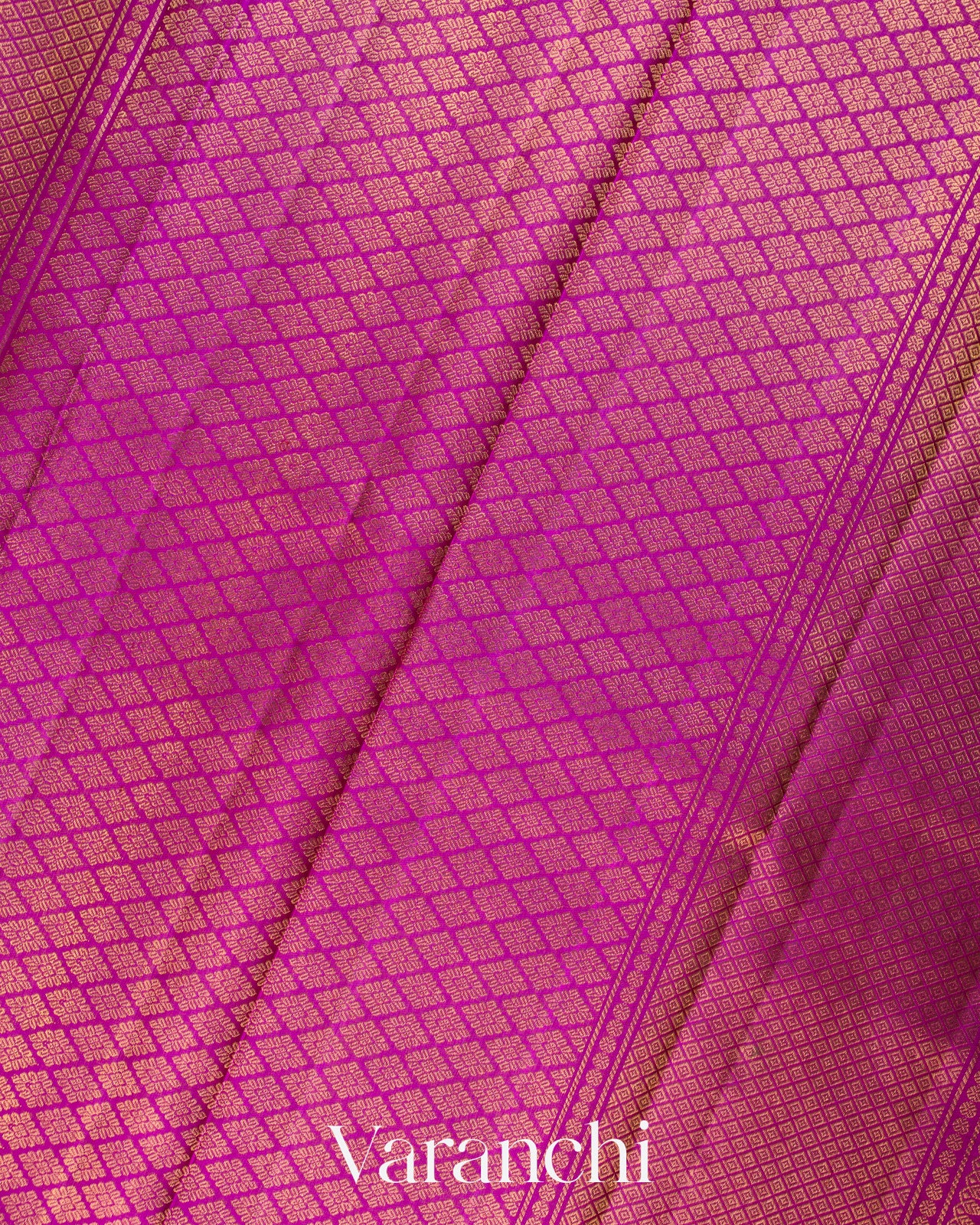 Bottle Green Vaira Oosi Pure Kanchipuram Silk Handloom Saree