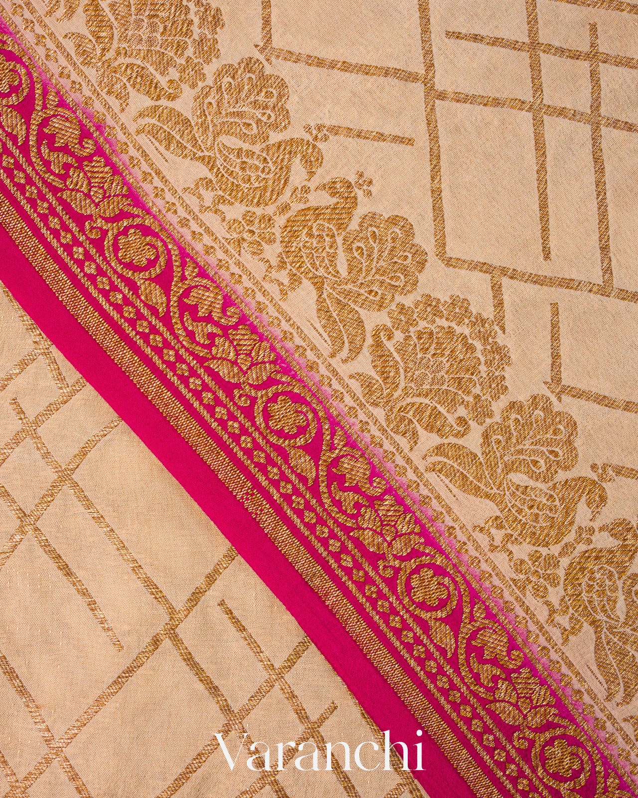 Beige Checkered Pure Crepe Silk Handloom Saree