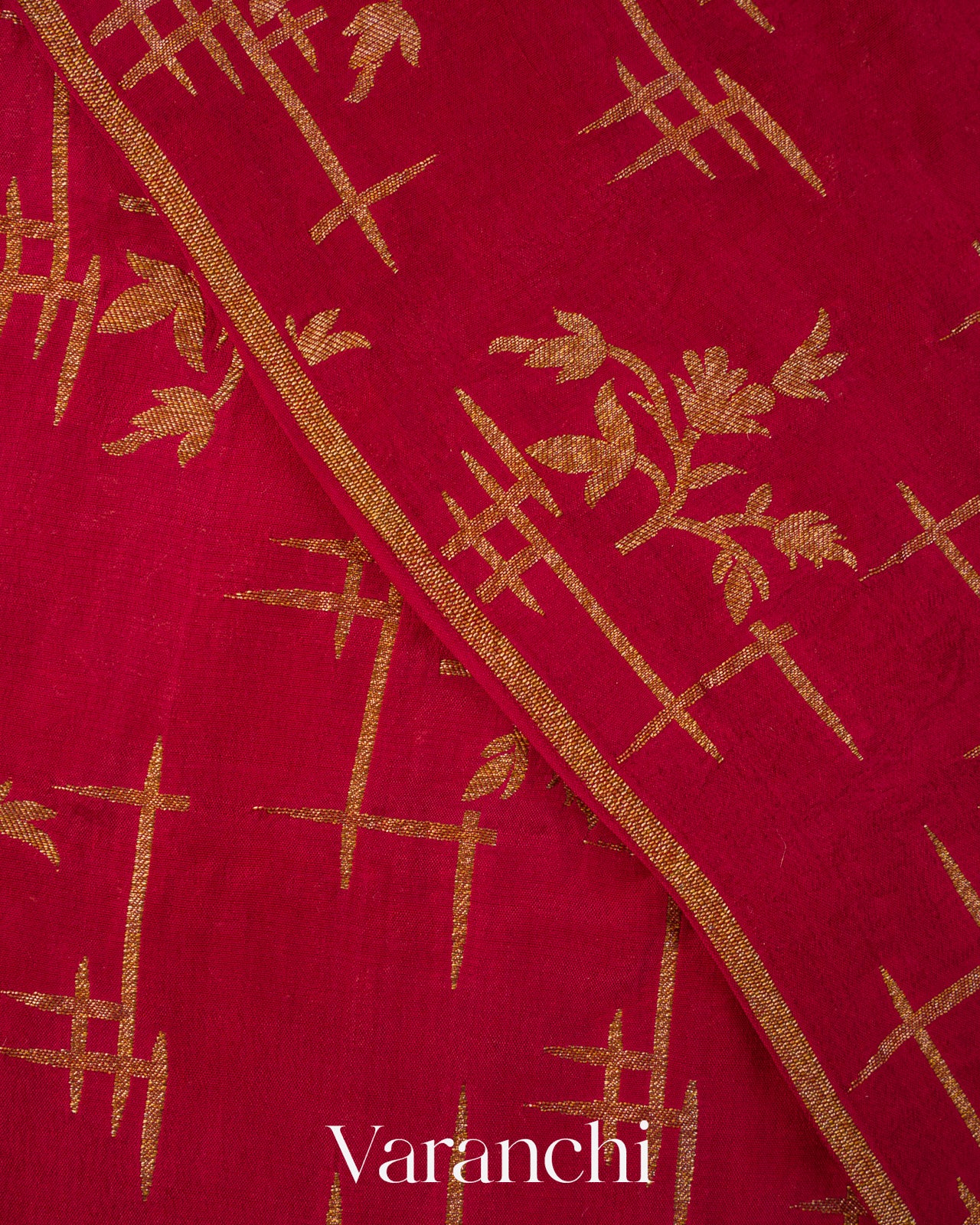 Maroon Borderless Pure Crepe Silk Handloom Saree