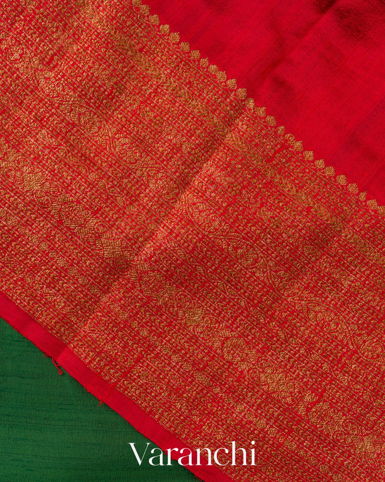 Emerald Green Contrast Border Pure Raw Silk Handloom Saree