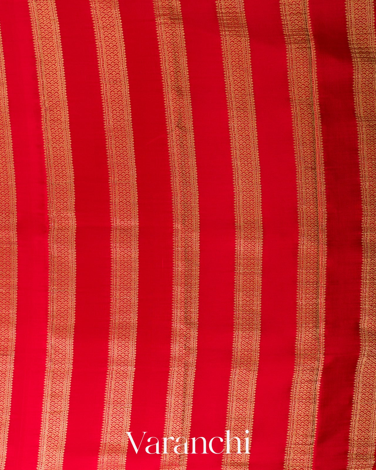 Bright Red Checkered Pure Mysore Crepe Silk Saree