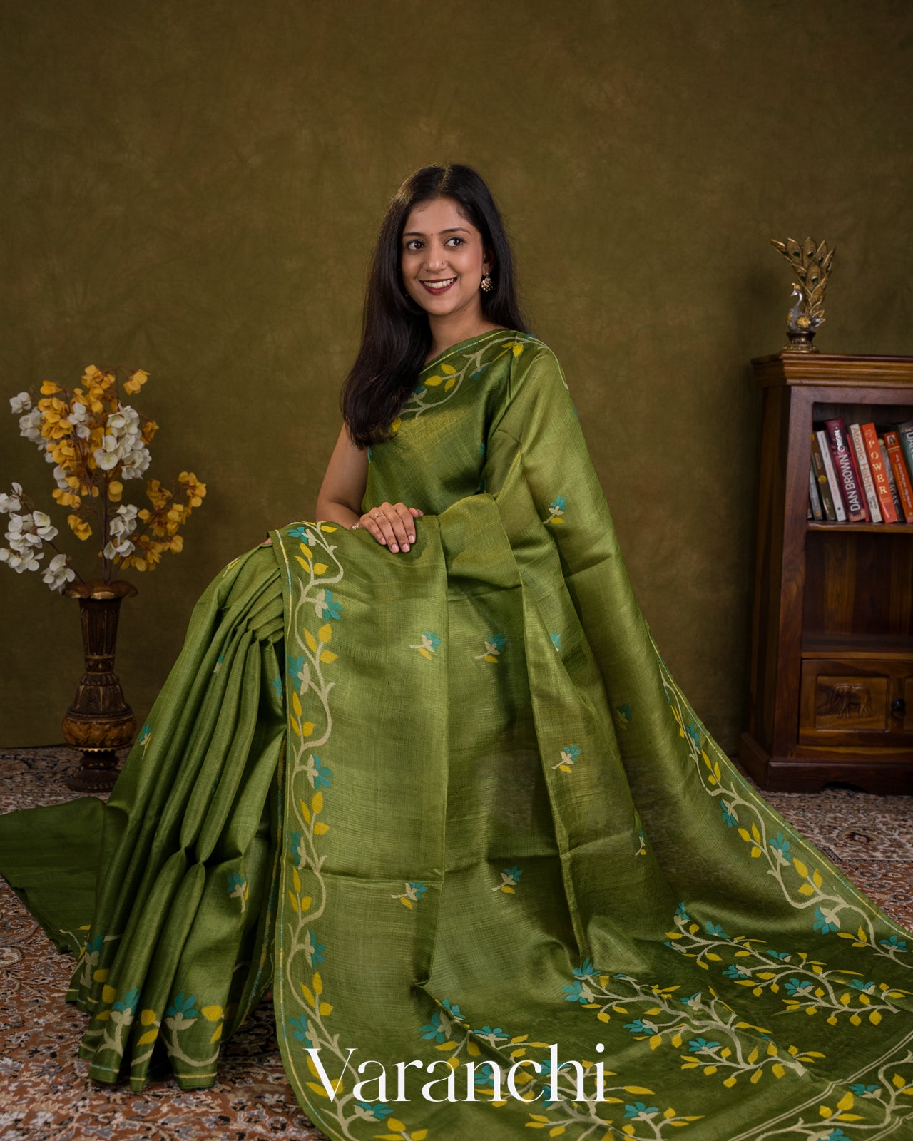 Leafy Green Floral Jamdani Pure Tussar Silk Handloom Saree