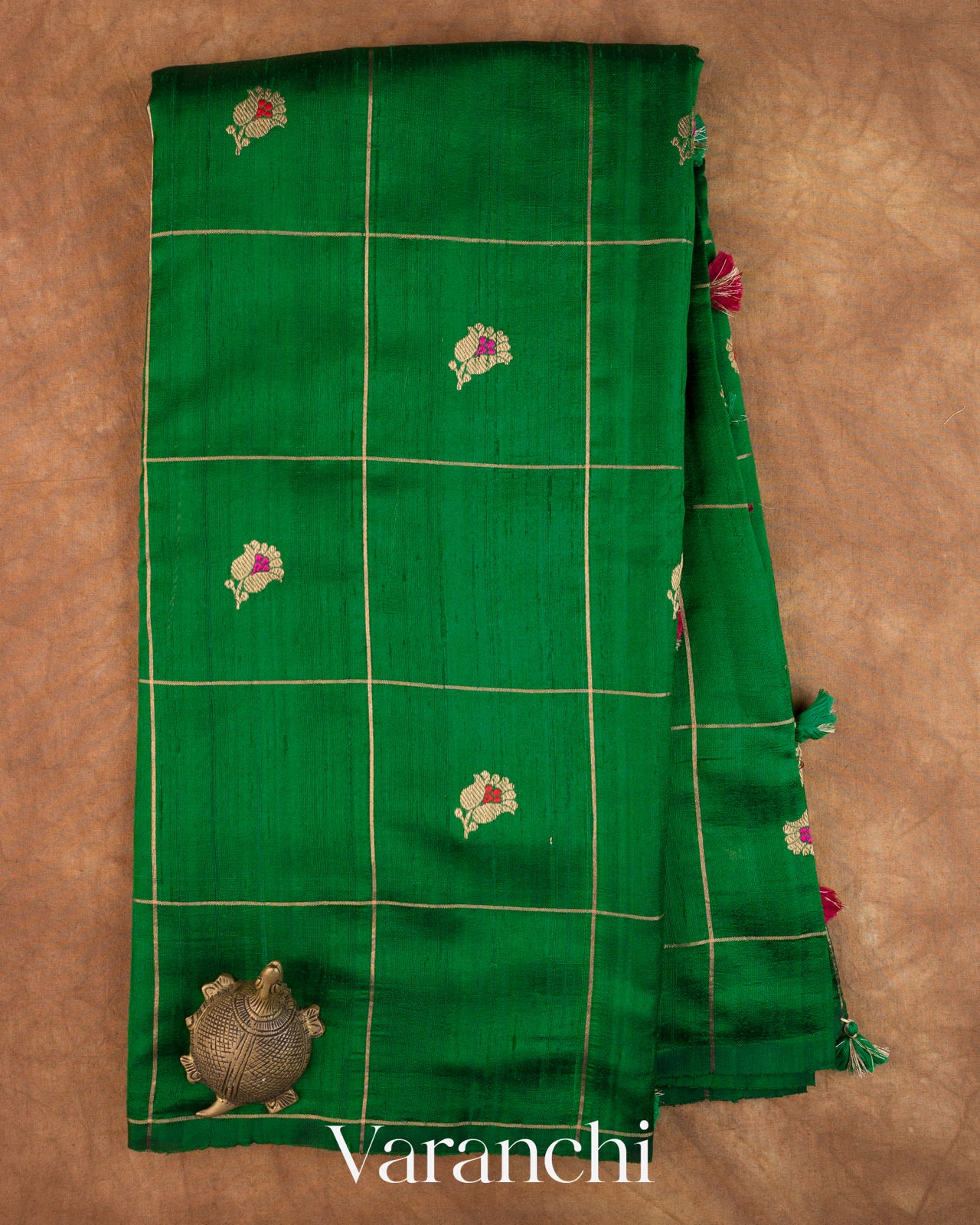 Bottle Green Checkered Pure Raw Silk Handloom Saree