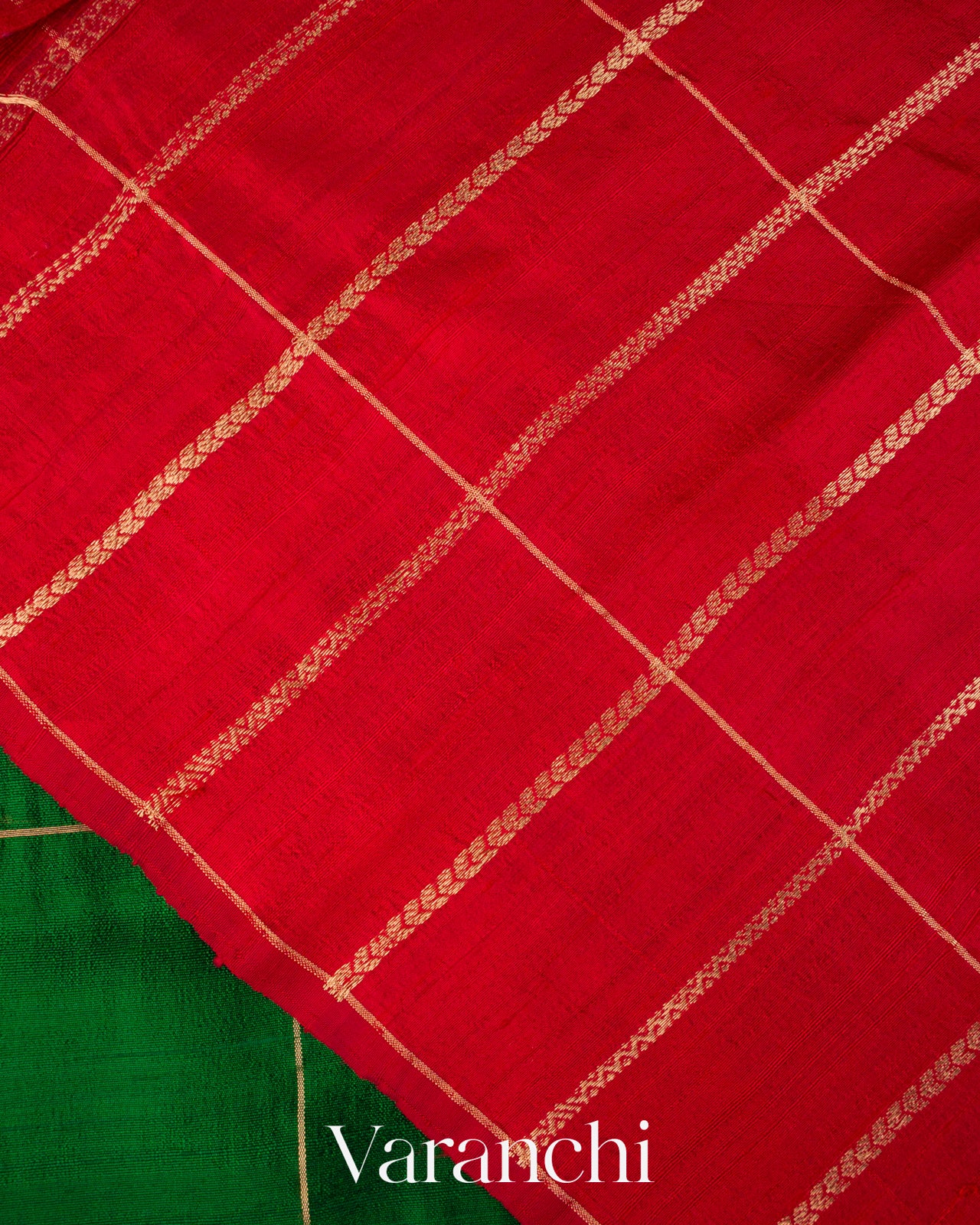 Bottle Green Checkered Pure Raw Silk Handloom Saree
